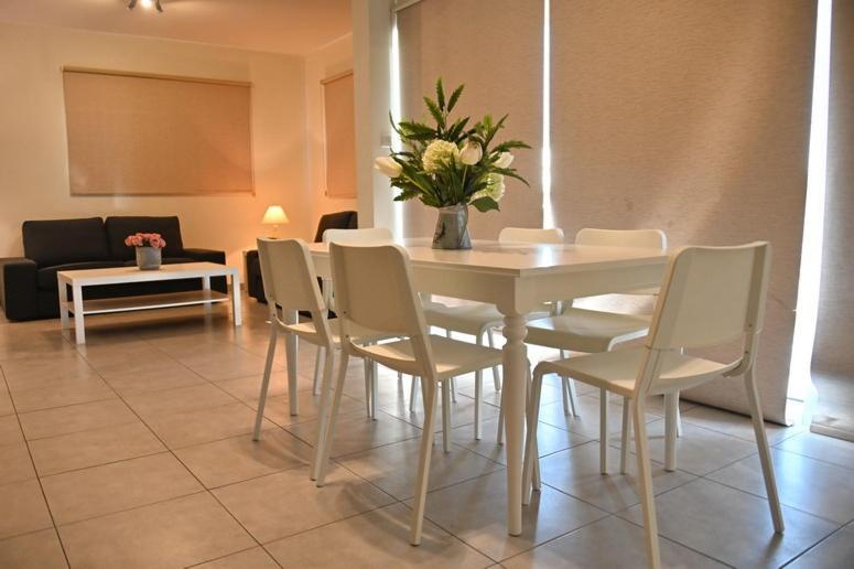 Edessis Beach House Limasol Dış mekan fotoğraf